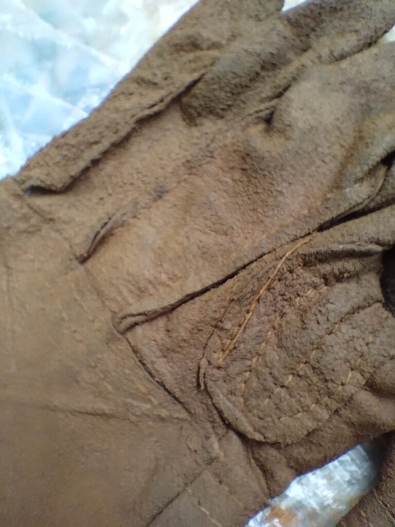 Leather dyeing